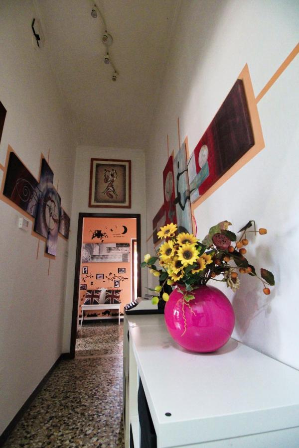 The House To The Walls Сиена Экстерьер фото